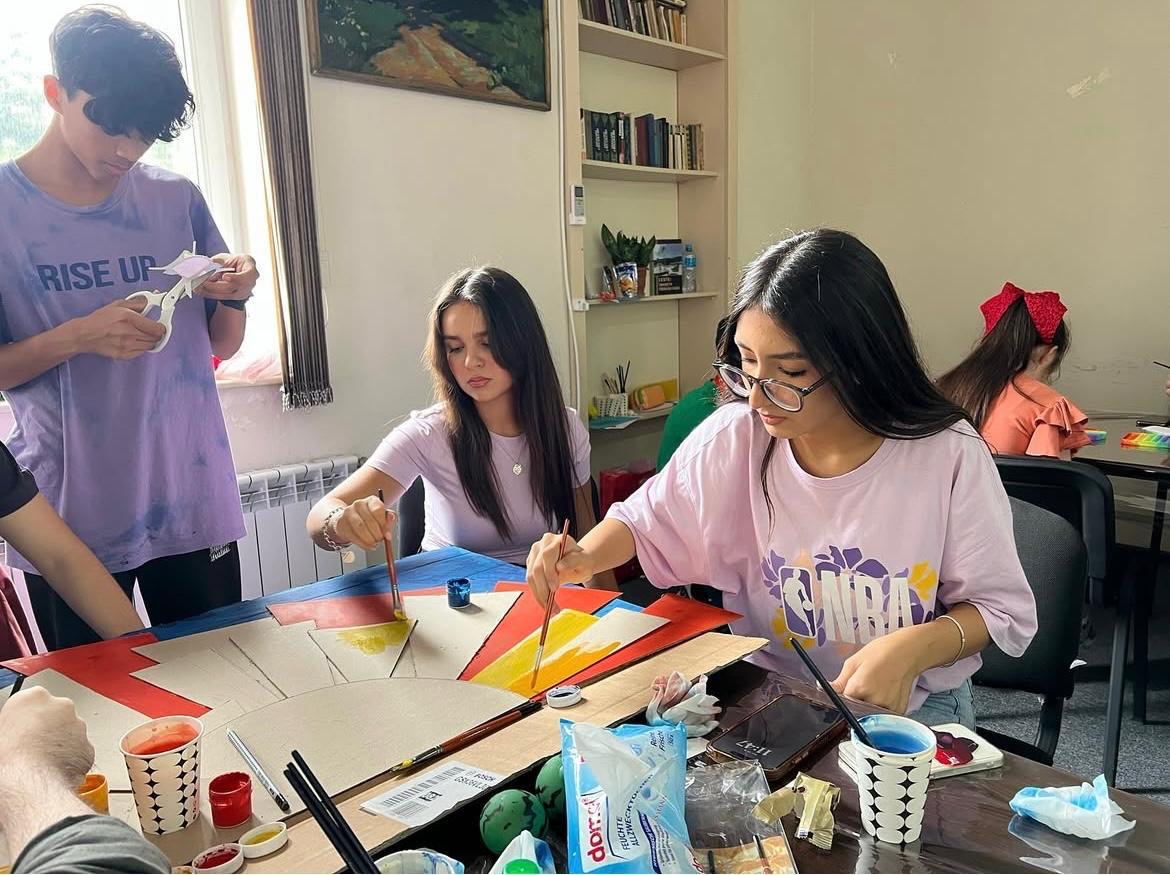 Volunteer workshop session with AAAS